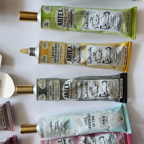 Vintage artex paints, pencil, instructions tips and hoop. As is- See description - Picture 6 of 9